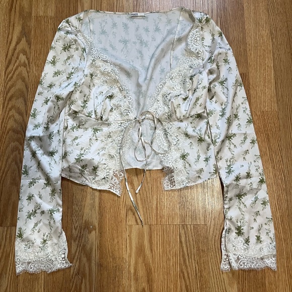 House of CB CLARISSA Top in Garden Print Size Small - Picture 10 of 10